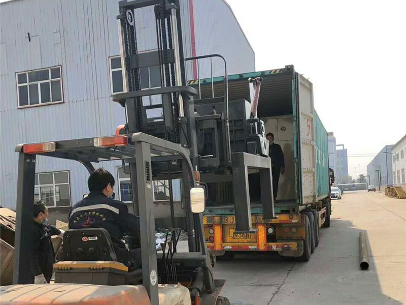 韩国电路板回收设备装车发货